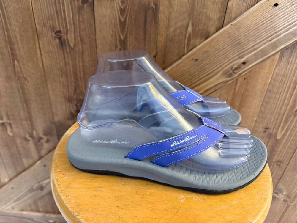 Eddie Bauer Womenโs Size 8 Flip Flop Sandals Purple Gray Comfort